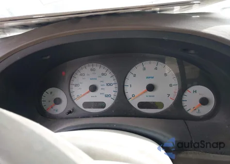 2003 Chrysler Town & Country z USA, uszkodzony, nr VIN 2C4GP24R83R374963